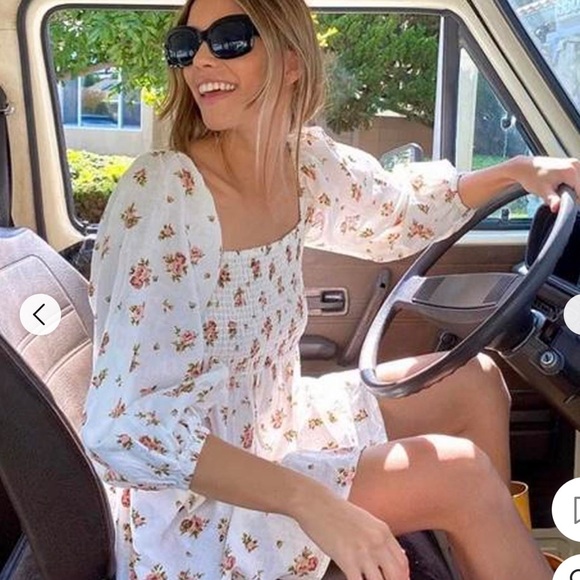 NWT URBAN OUTFITTERS Sofia Floral Mini Dress - Picture 3 of 3